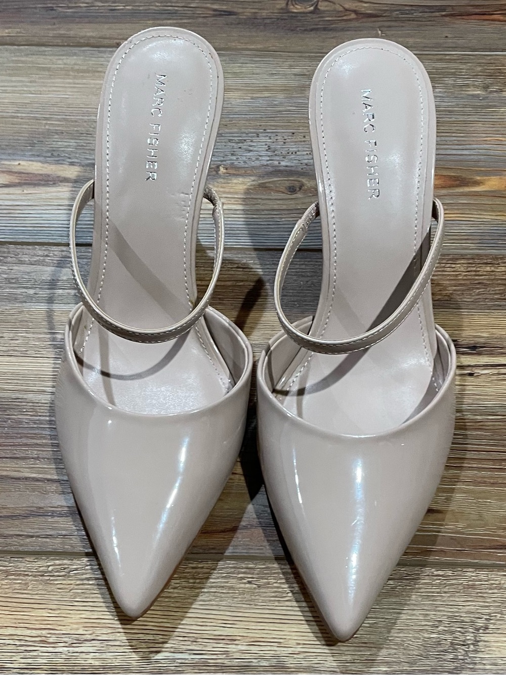 Marc Fisher Pointed Beige Nude High Heels Patent Leather Size 9 Pumps 3” Heel